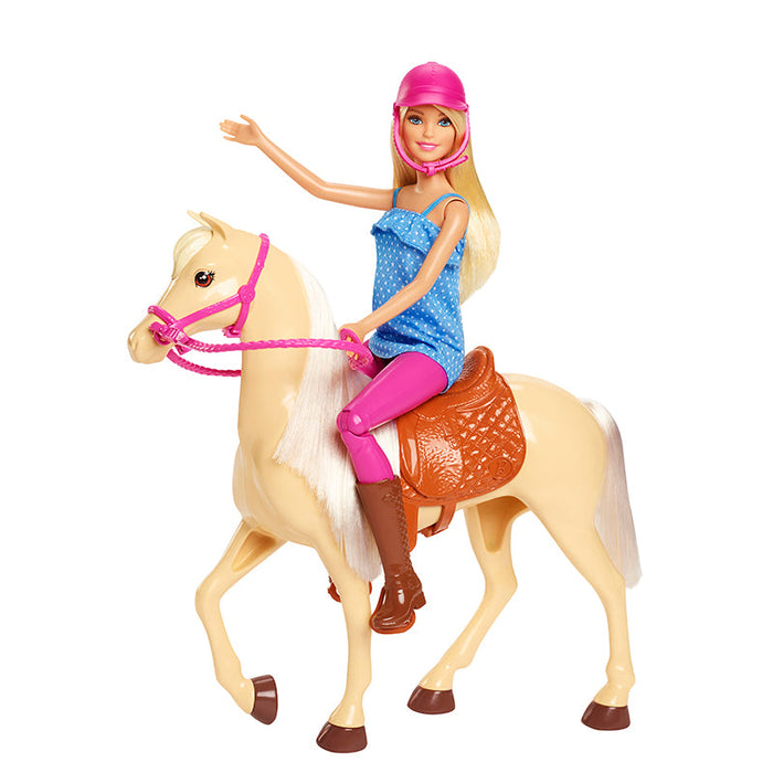 Barbie-Puppe und Pferd