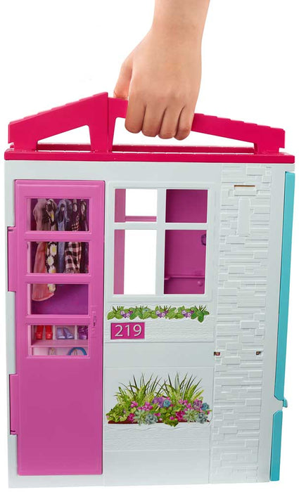 Barbie-Puppenhaus mit Puppe und Möbeln